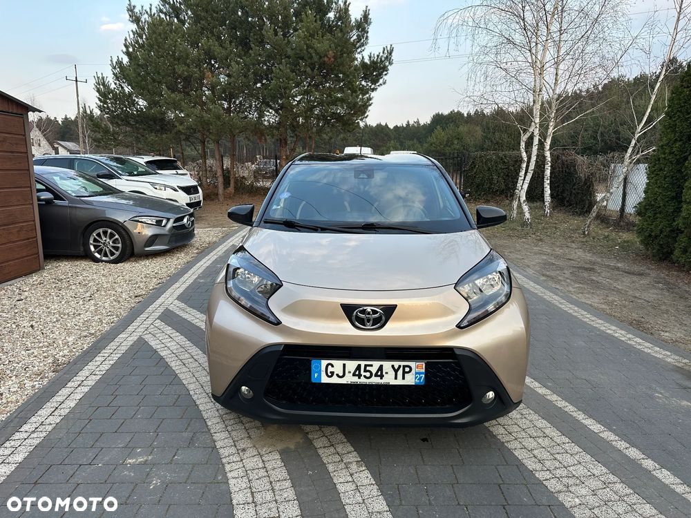 Toyota Aygo X x-shift x-play - 3