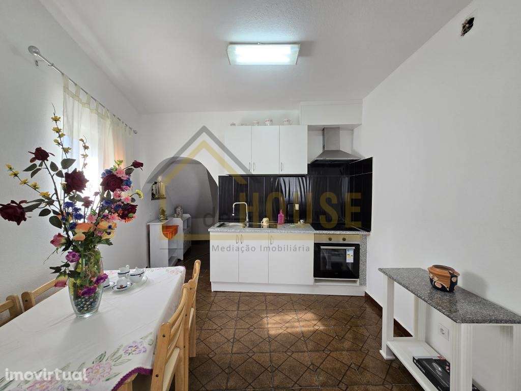 Andar Moradia Térrea T1+1, perto Lourinhã - Grande imagem: 4/17