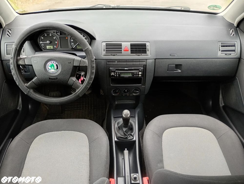 Skoda Fabia 1.2 HTP Comfort - 6