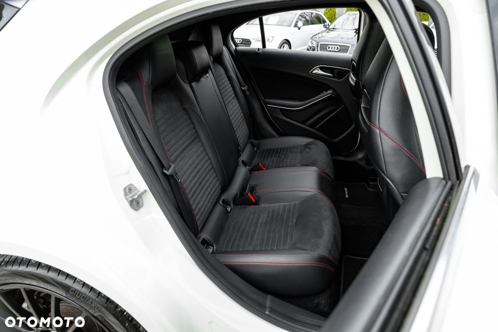 Mercedes-Benz Klasa A 250 4Matic 7G-DCT AMG Line - 20