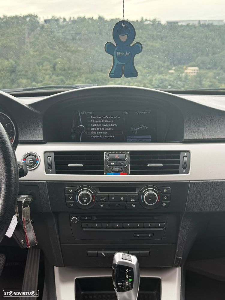 BMW 325 d Auto - 10