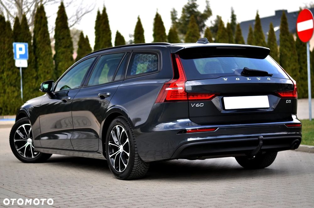 Volvo V60 D3 Momentum Pro - 9