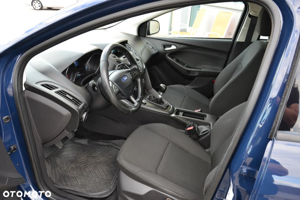 Ford Focus 1.5 TDCi DPF Start-Stopp-System Ambiente - 16