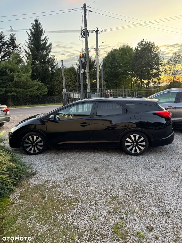 Honda Civic 1.8 Lifestyle (Honda Connect+) - 5