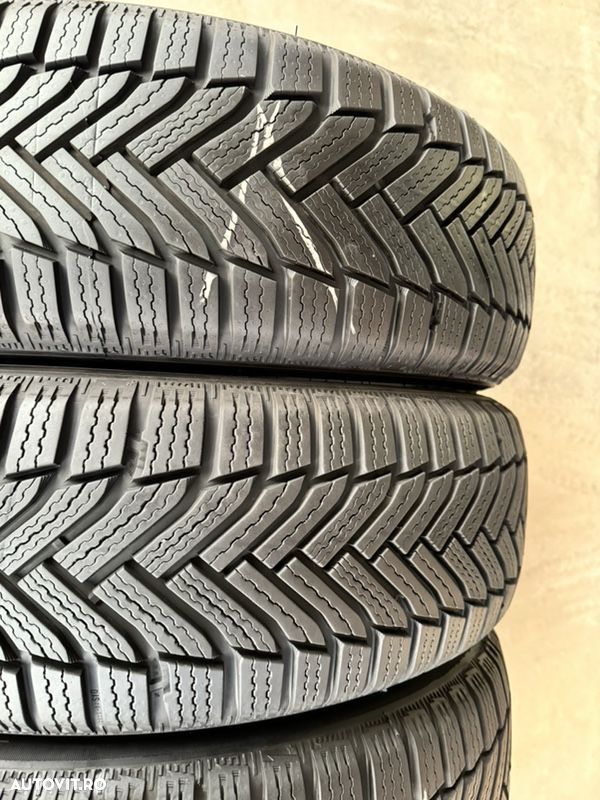 vând 4 anvelope 195/55/20 Michelin de iarnă ca noi - 2