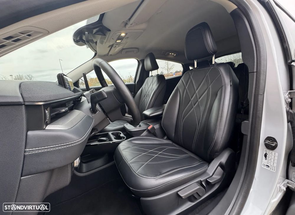 Ford Mustang Mach-E Standard - 13