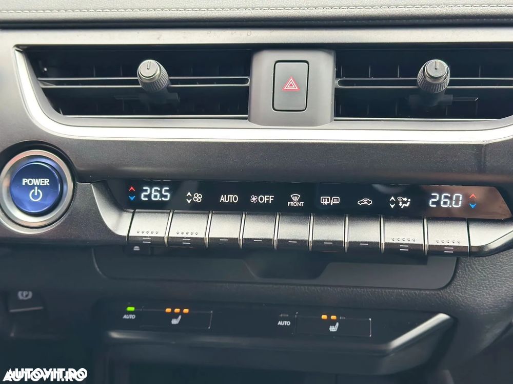 Lexus UX 250h Executive Line - 25