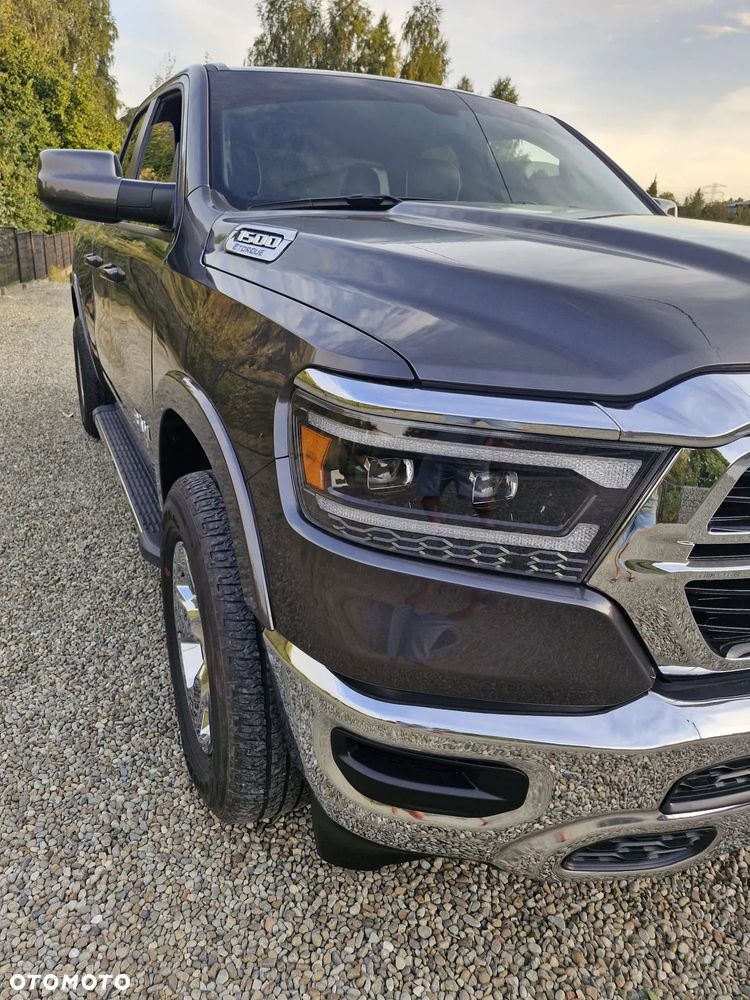RAM 1500 ver-5-7-quad-cab-laramie - 16