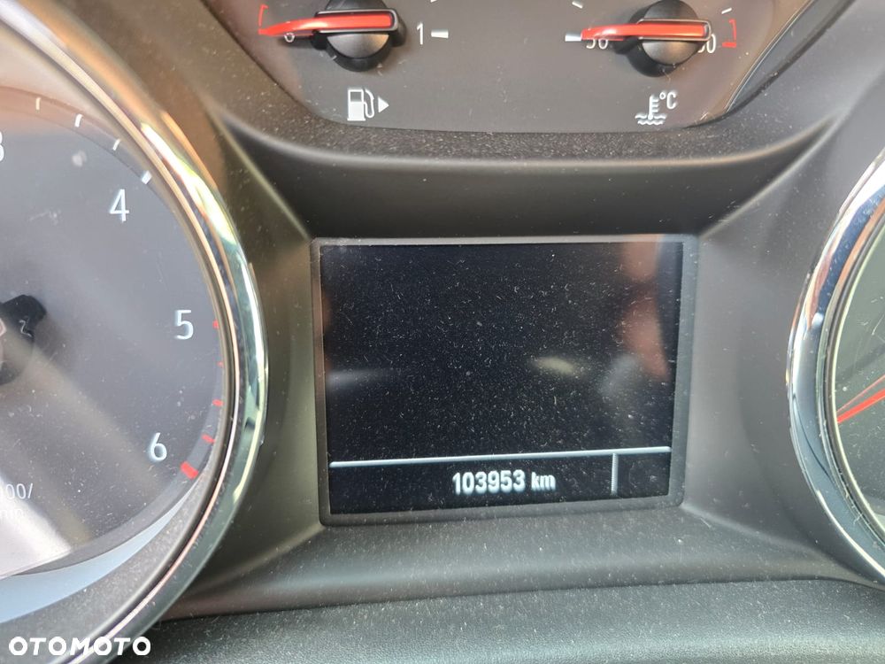 Opel Astra 1.5 D Start/Stop 2020 - 6