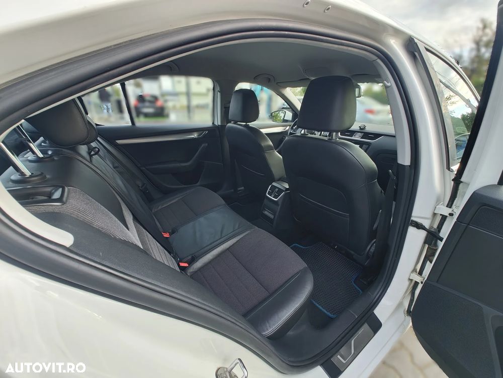 Skoda Octavia 2.0 TDI ELEGANCE - 11