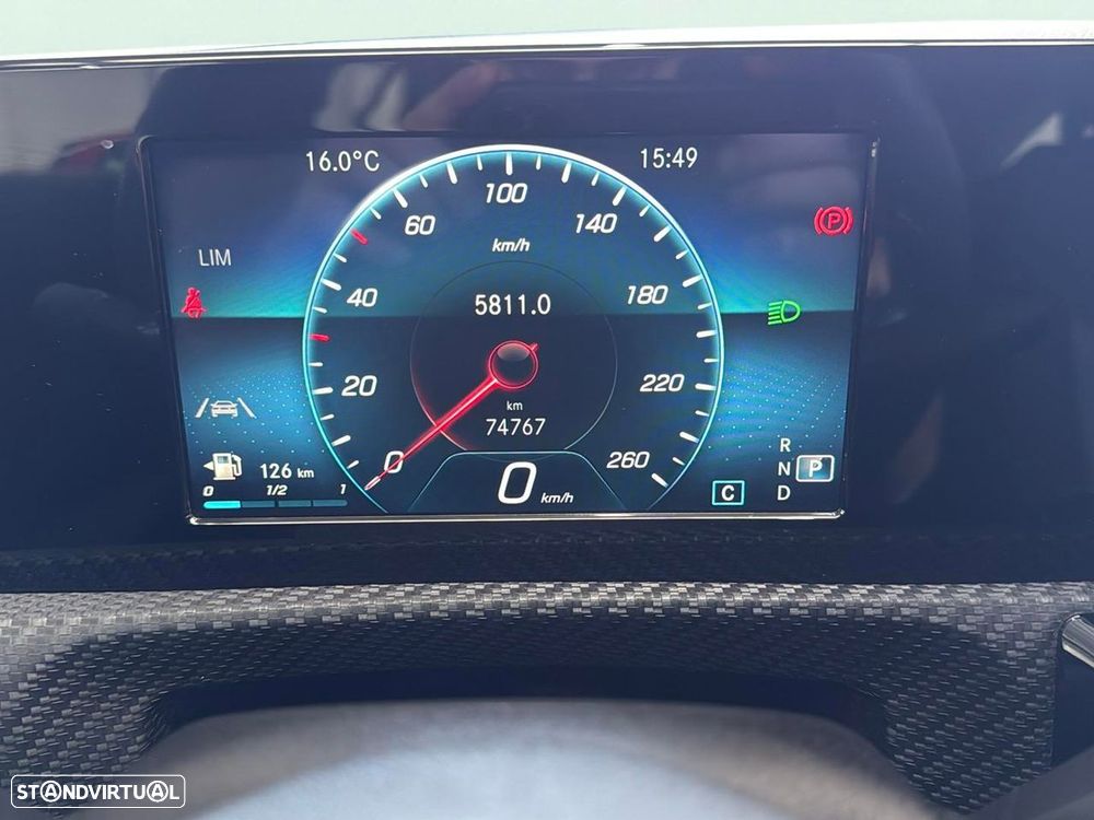 Mercedes-Benz CLA 180 - 12