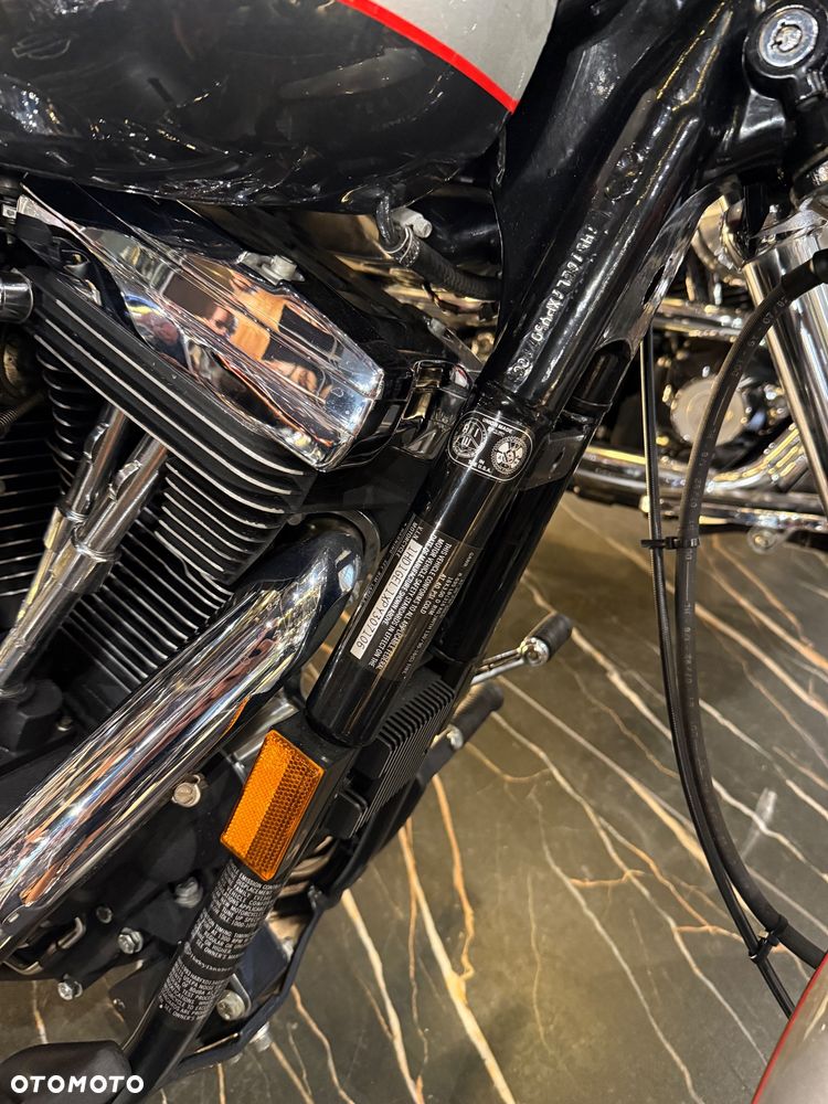 Harley-Davidson Dyna - 3