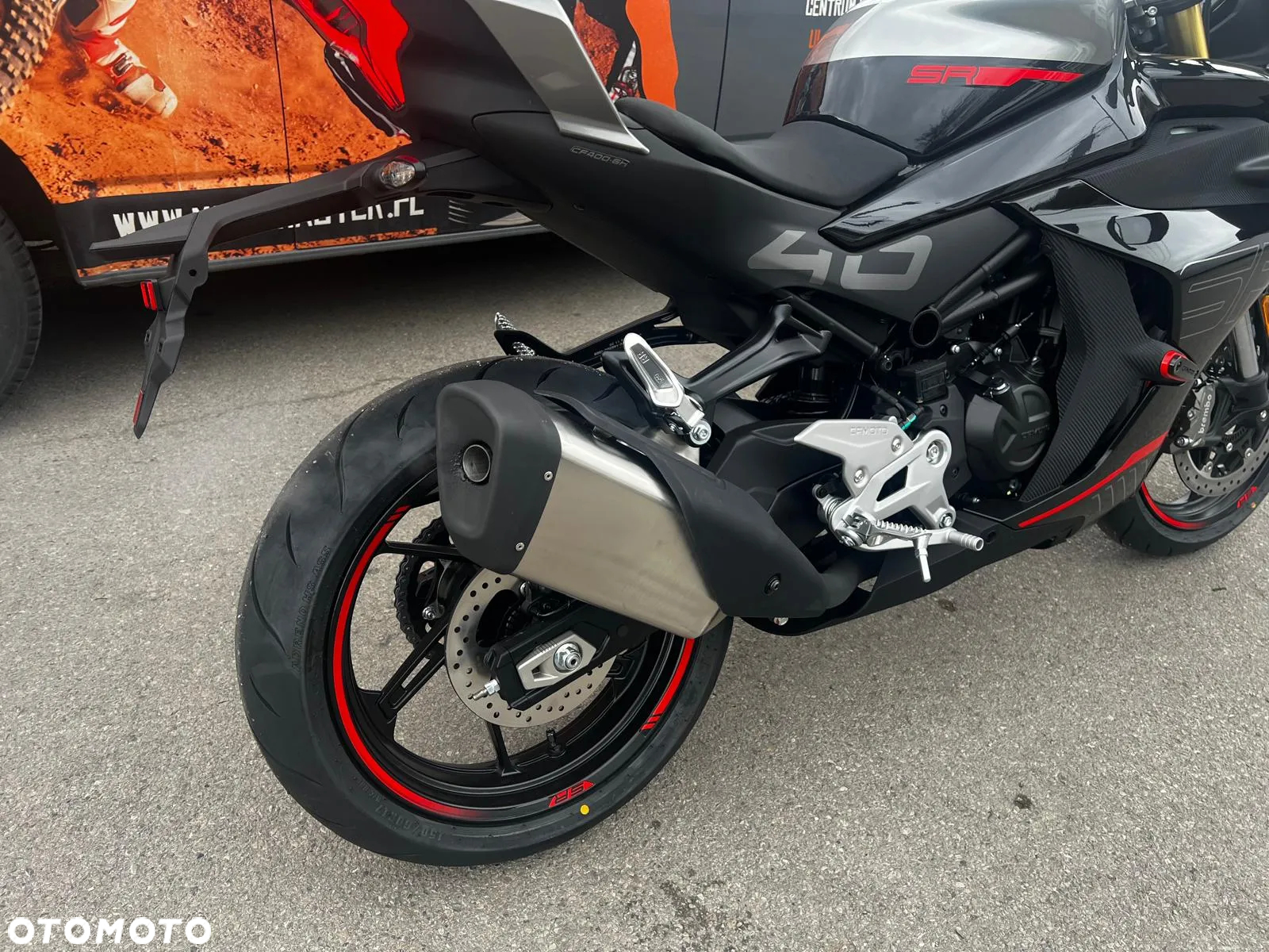 CFMoto SR - 16