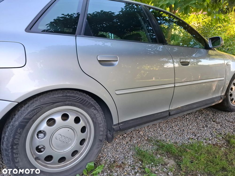 Audi A3 Sportback 1.6 Attraction - 6