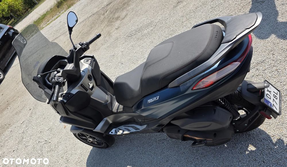 Piaggio MP-3 - 6