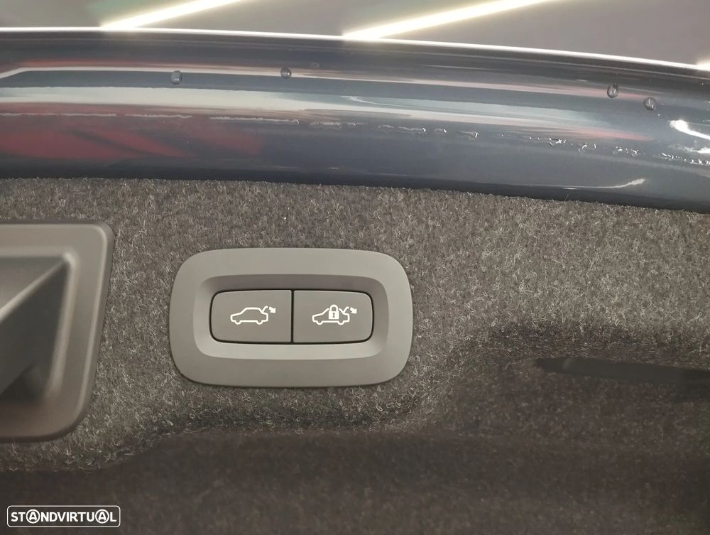 Volvo S90 2.0 B5 Inscription AWD Geartronic - 12