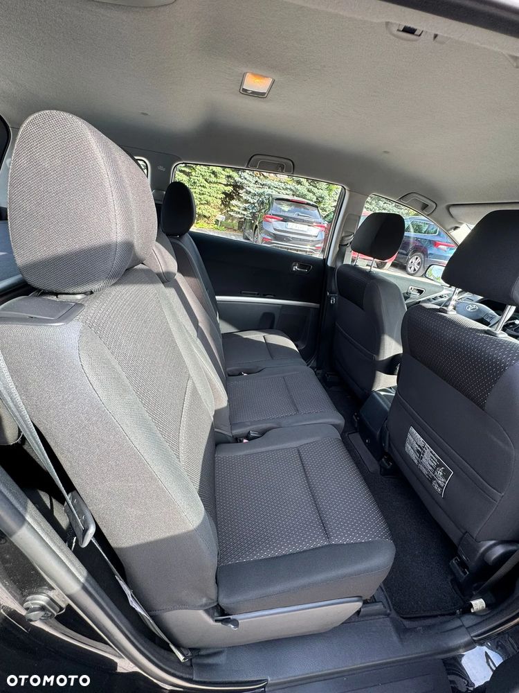 Toyota Corolla Verso 2.2 D-4D Premium - 9