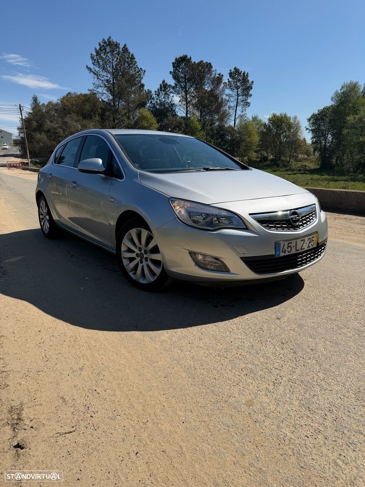 Opel Astra 1.3 CDTI Cosmo Start/Stop - 2