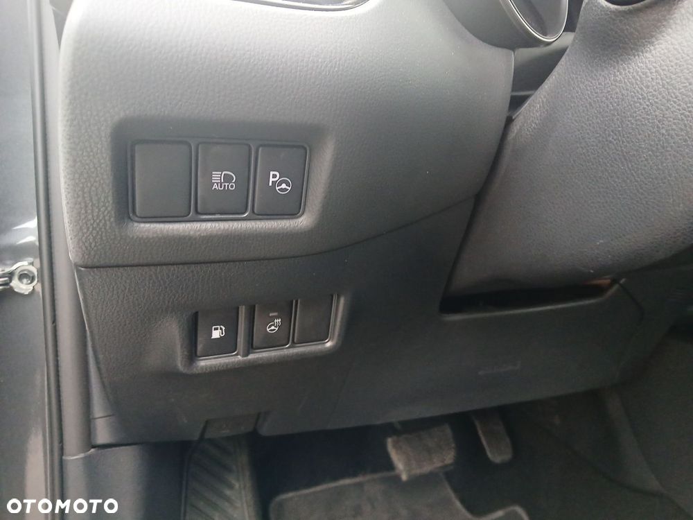 Toyota C-HR 2.0 Hybrid Executive - 36