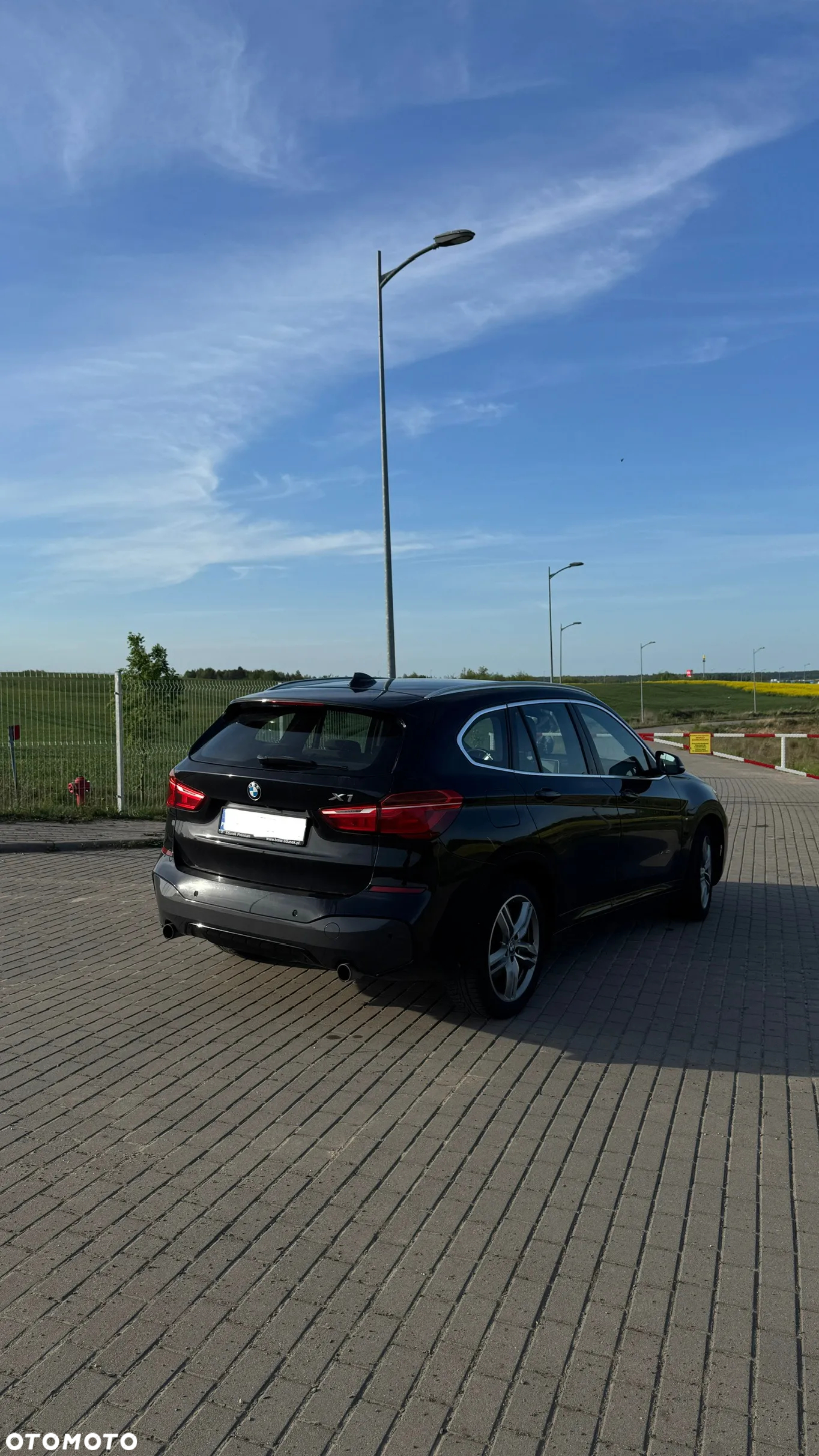 BMW X1 xDrive20i - 2