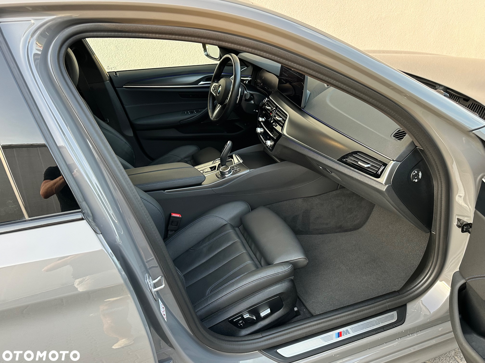 BMW Seria 5 520d M Sport Edition - 17