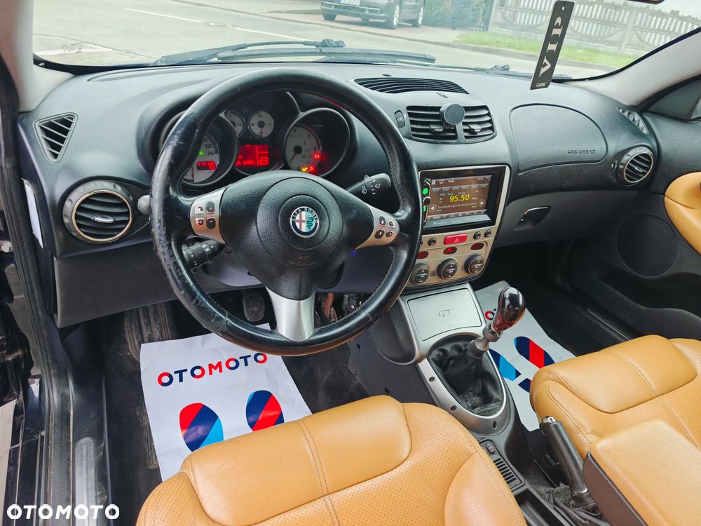 Alfa Romeo 147 1.9 JTD 16V Black Line - 5