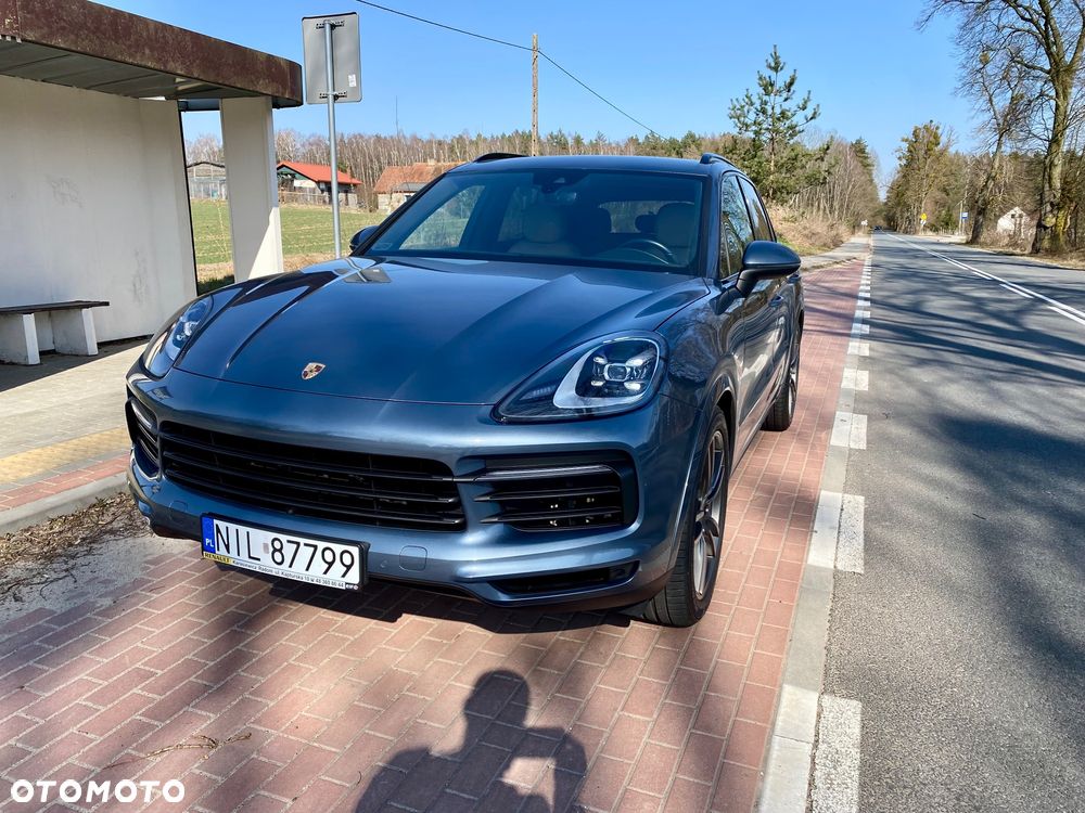 Porsche Cayenne Platinum Edition - 2
