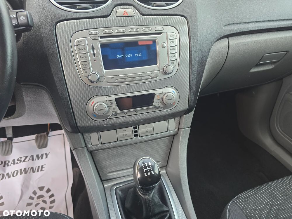 Ford Focus 1.8 Titanium - 32