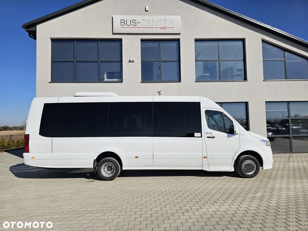 Mercedes-Benz Sprinter 519