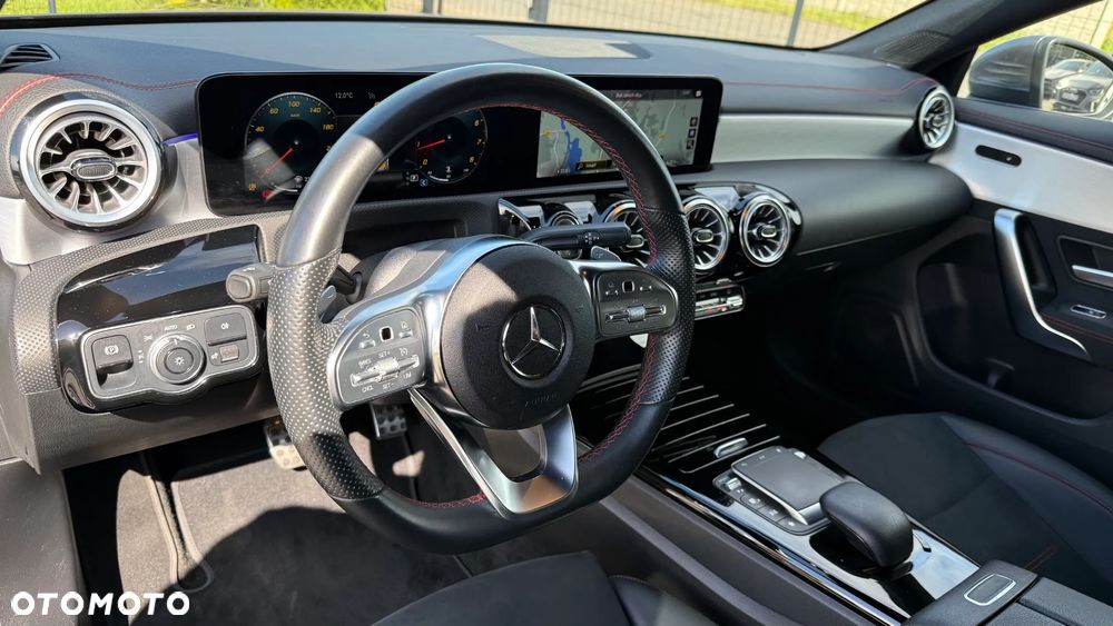 Mercedes-Benz CLA 180 7G-DCT Edition AMG Line - 26