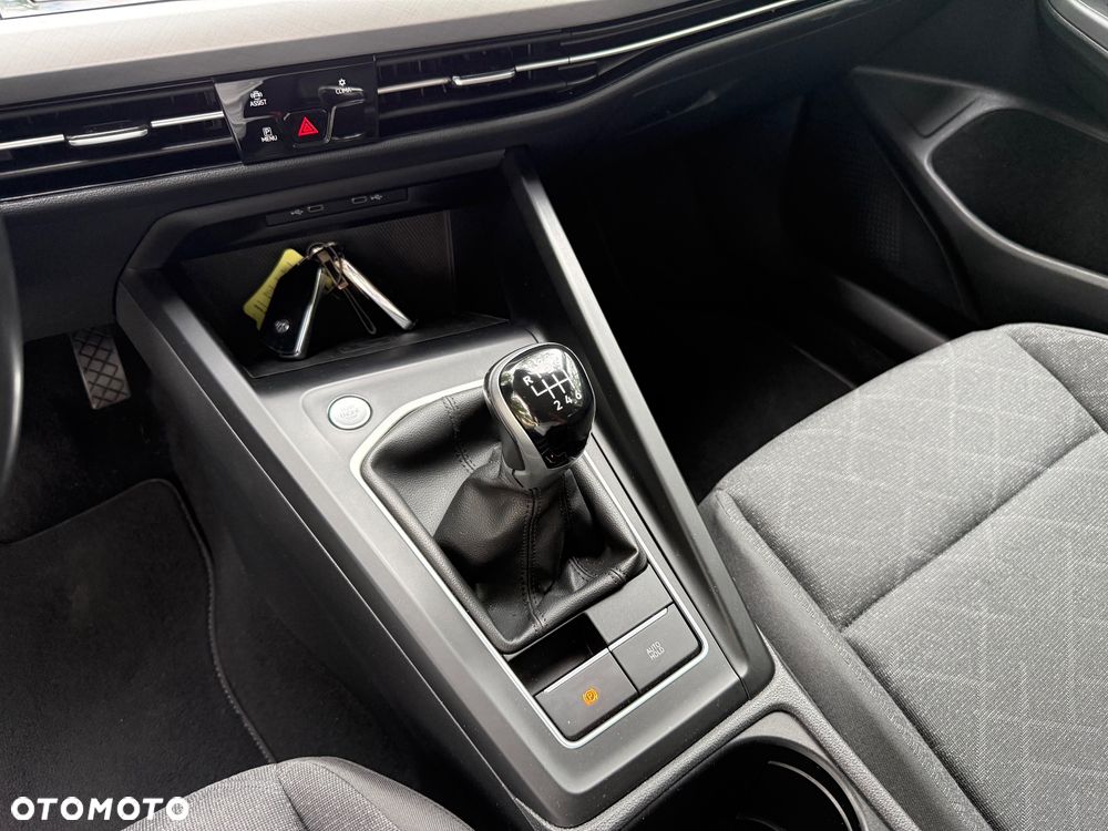 Volkswagen Golf Variant - 17