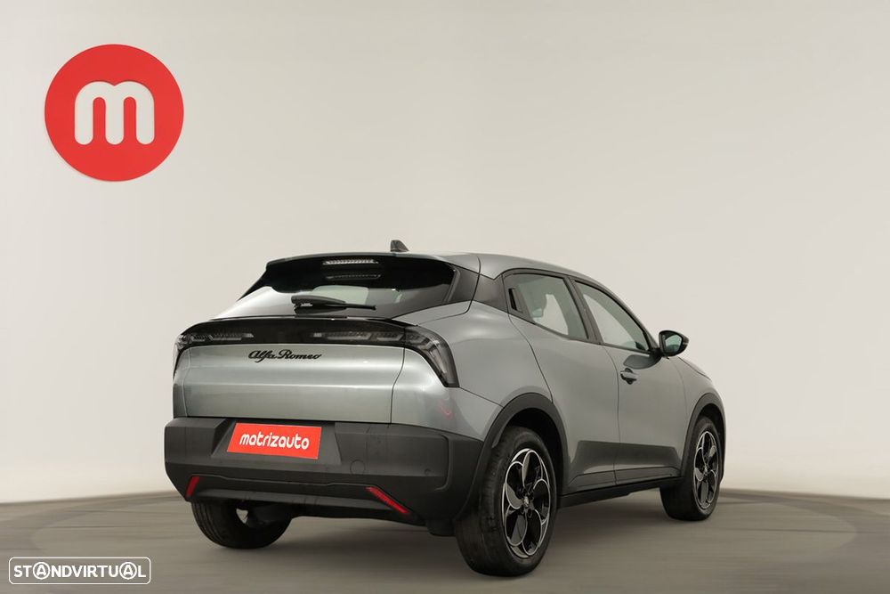 Alfa Romeo Junior Elletrica 50 kWh - 4