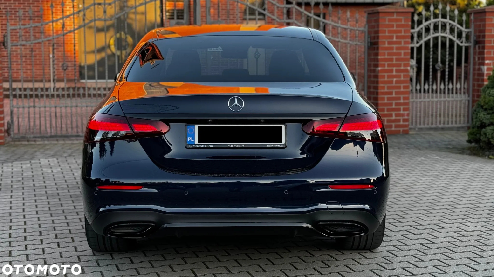 Mercedes-Benz Klasa E 220 d 4-Matic AMG - 4