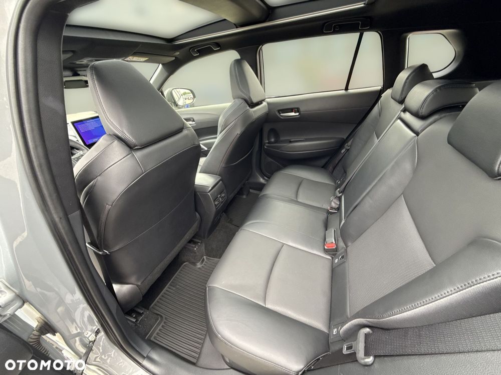 Toyota Corolla Cross 2.0 Hybrid Executive AWD - 11