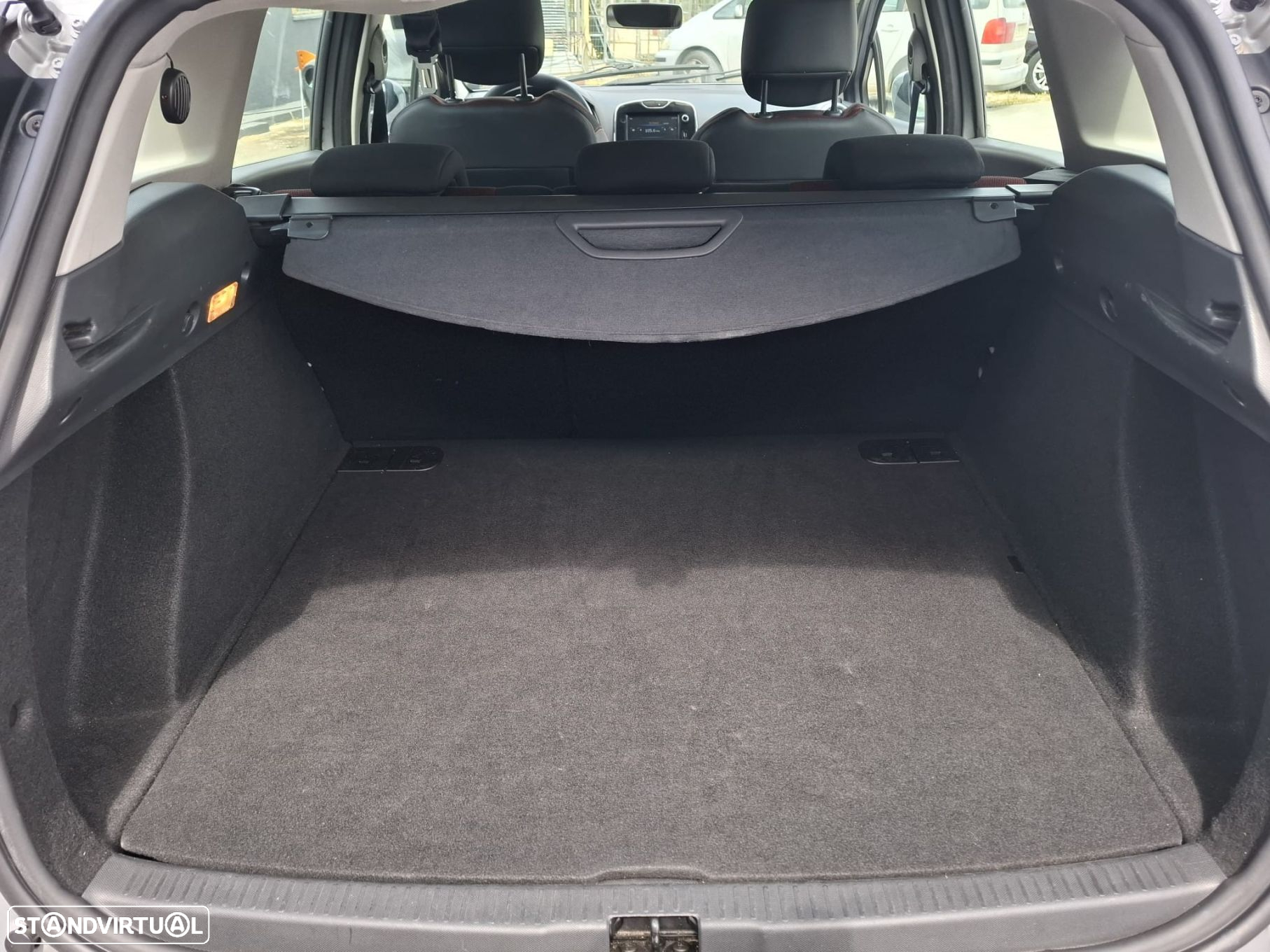 Renault Clio Sport Tourer dCi 75 Stop & Start Expression - 40