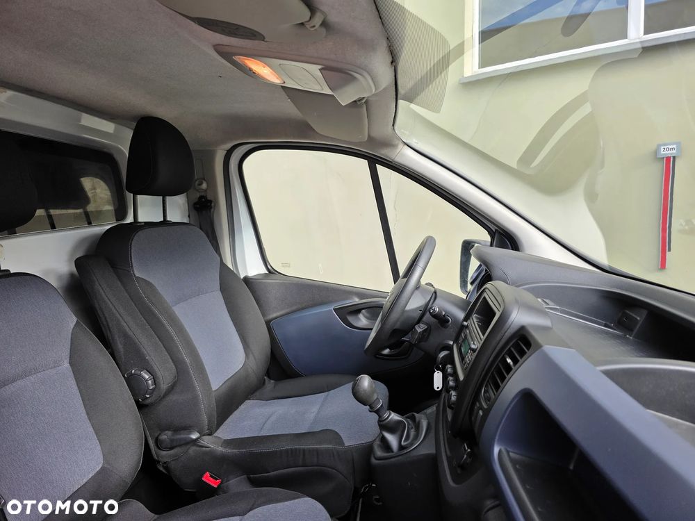 Opel Vivaro - 12