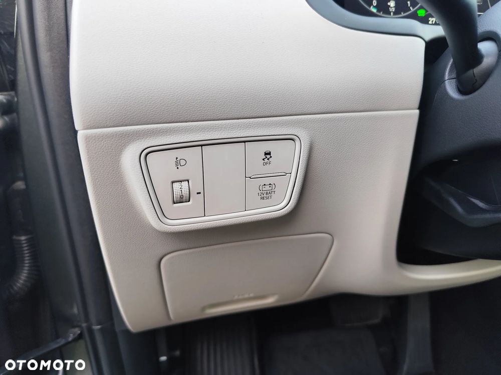 Hyundai Tucson 1.6 T-GDi HEV Executive 2WD - 38