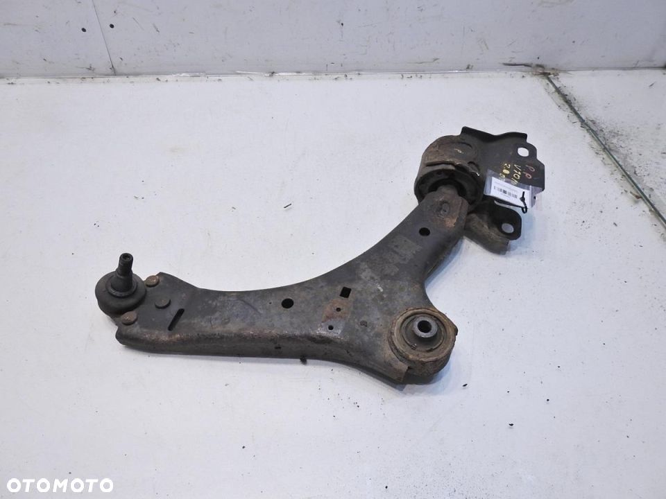 WAHACZ PRAWY PRZÓD VOLVO V70 III 2.0 D3 - 7