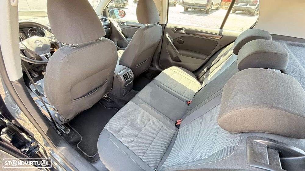 VW Golf 1.6 TDi Confortline - 5