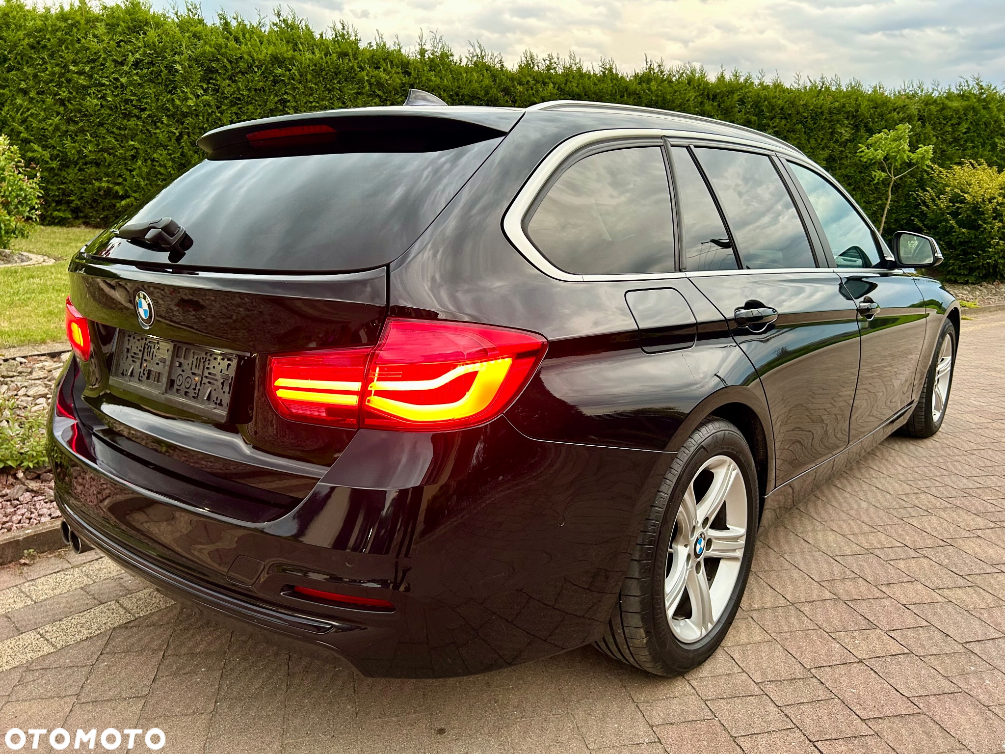 BMW Seria 3 320d Touring Sport Line - 4