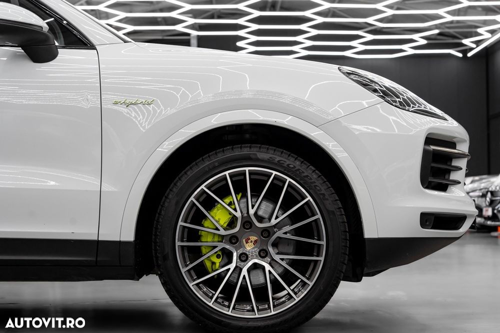Porsche Cayenne E-Hybrid Tiptronic S - 8