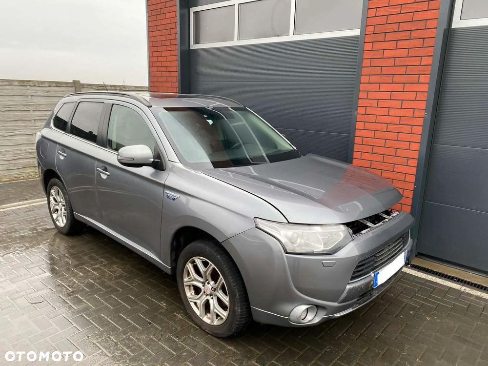 Mitsubishi Outlander 2.4 4WD - 33