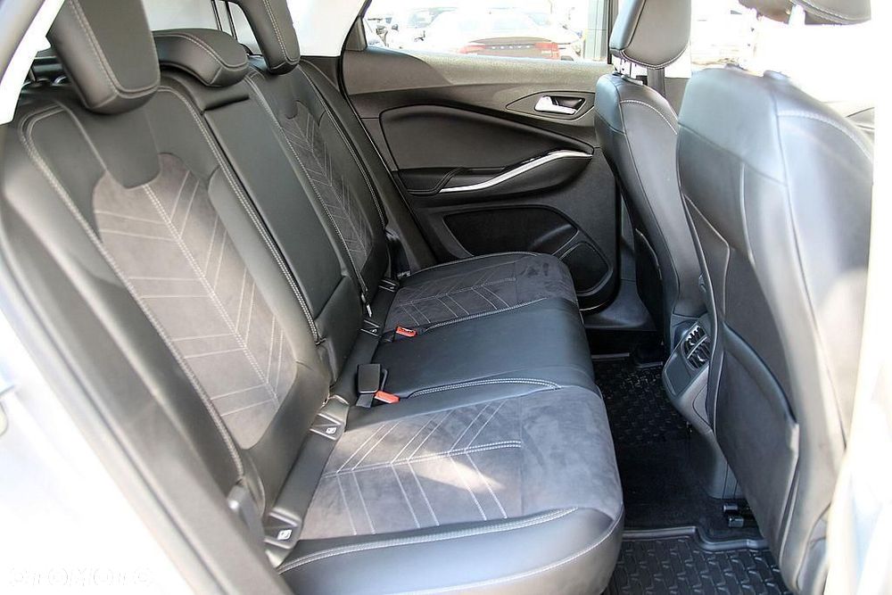 Opel Grandland 1.2 T GS S&S - 26