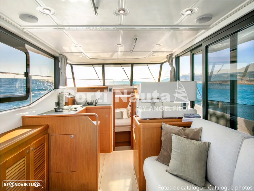 Beneteau Swift Trawler 35 - 11