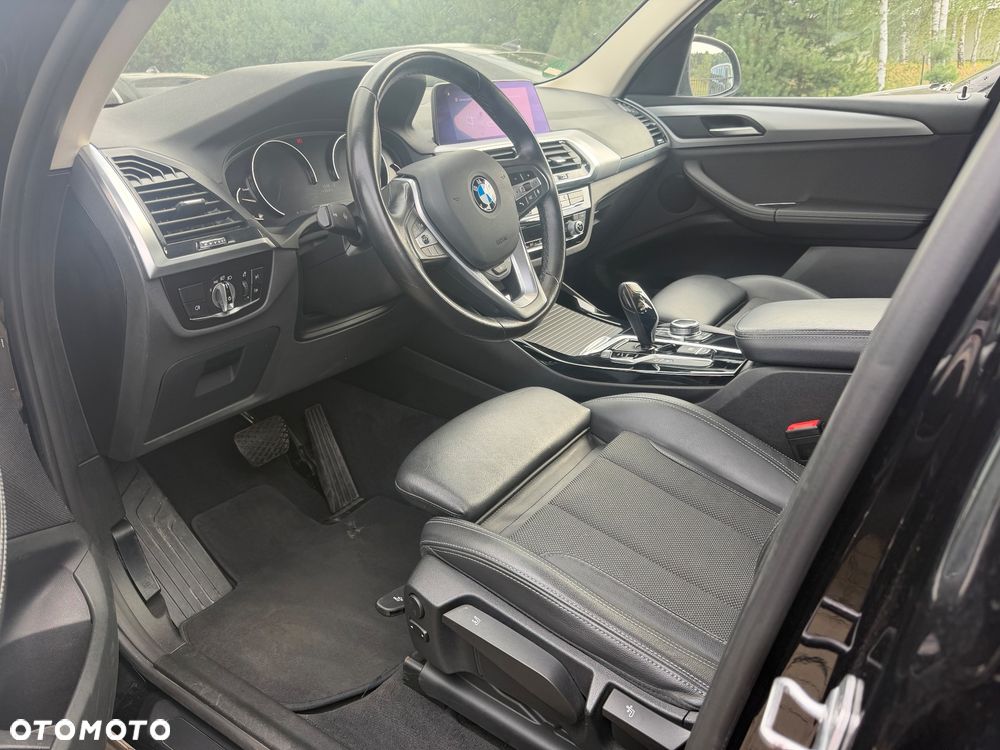 BMW X3 xDrive20d mHEV - 9