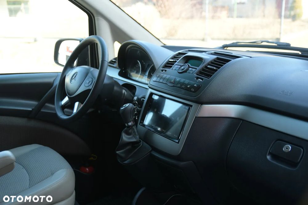 Mercedes-Benz Viano 3.0 CDI Ambiente (d³ugi) - 19