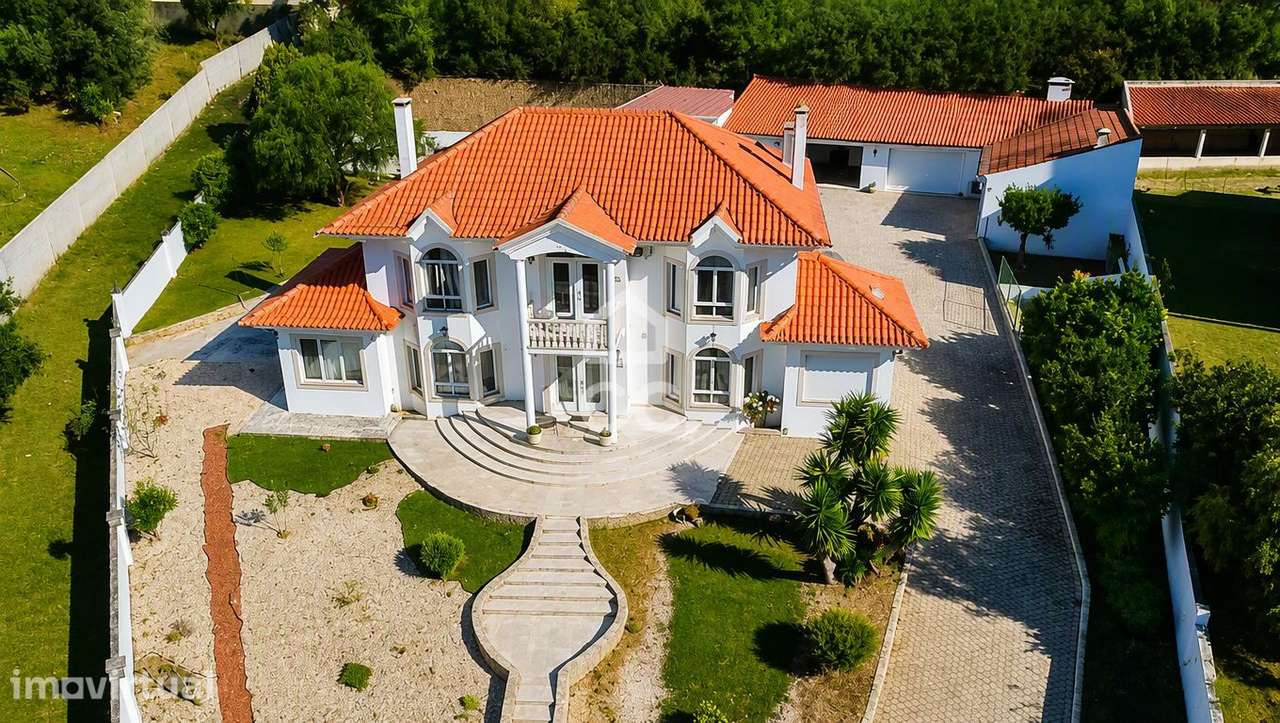 Moradia de Charme com Piscina, Jardins e Vistas Panorâmicas | Mira de - Grande imagem: 5/34