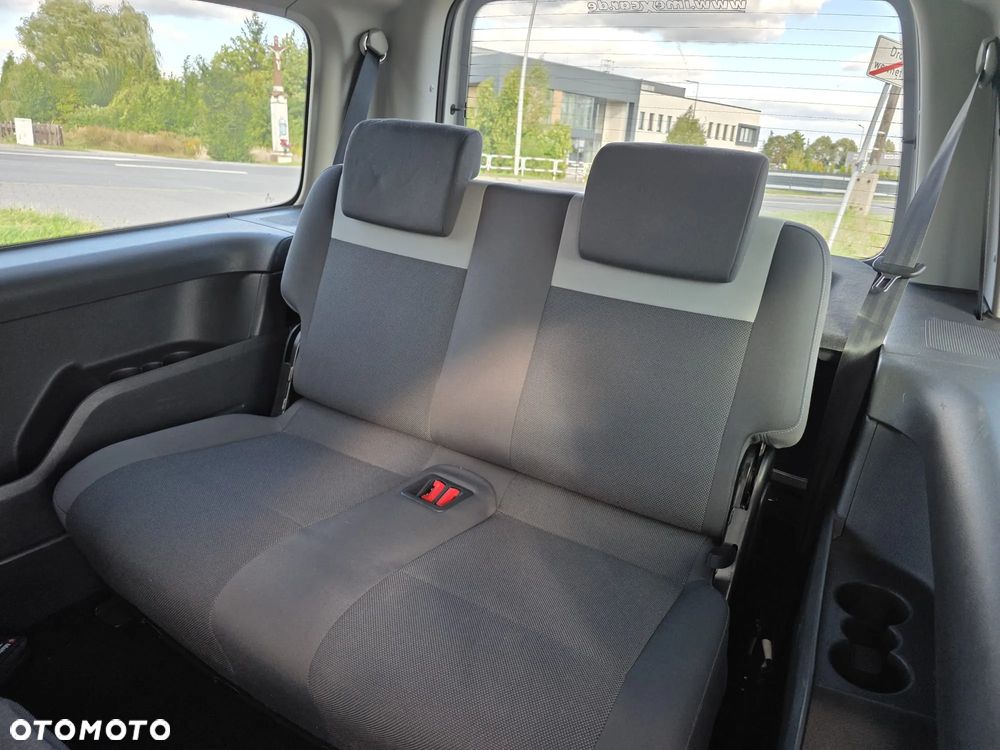 Volkswagen Caddy 1.6 (7-Si.) Edition 30 - 17