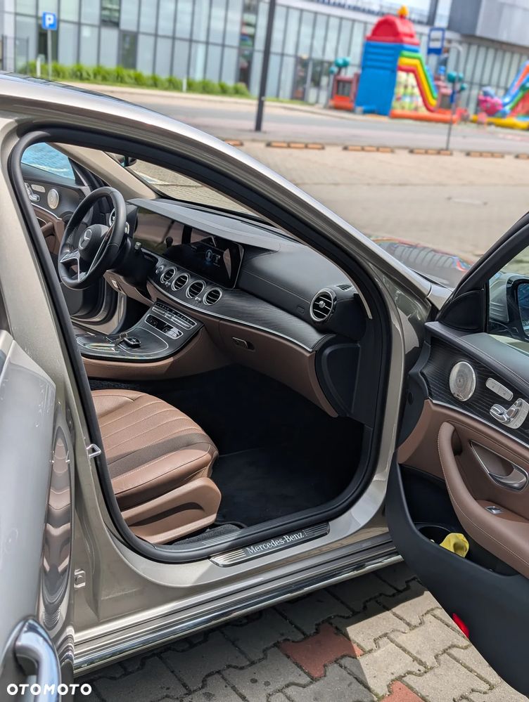 Mercedes-Benz Klasa E 400 d 4-Matic Exclusive - 25