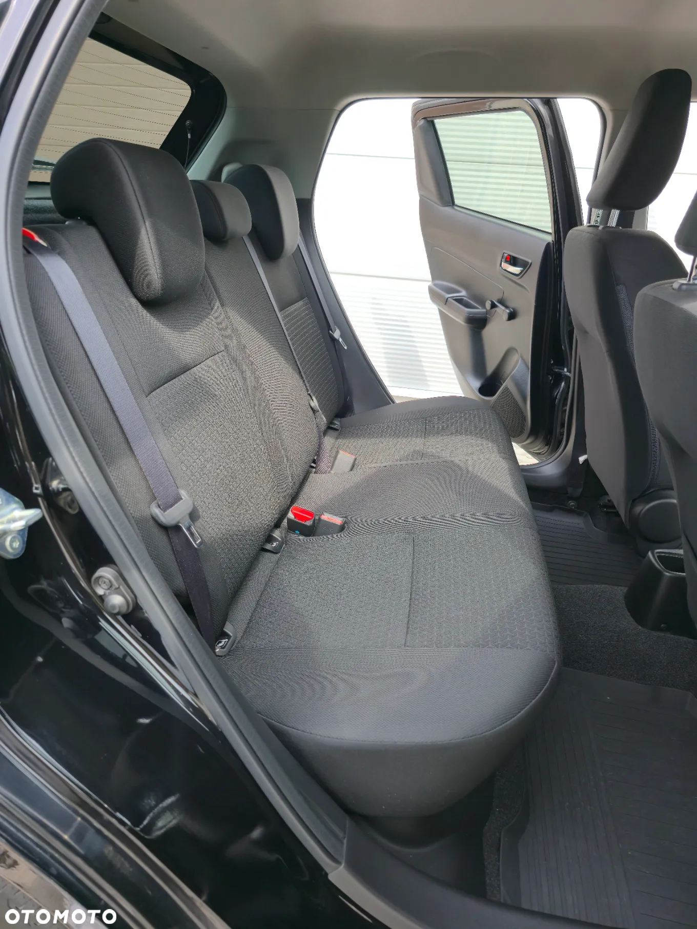 Suzuki Swift 1.2 Premium Plus - 15